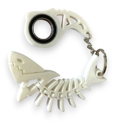 keyrambit-brelok-rekinek-druk3d-white-biały 1.jpg
