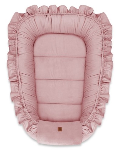 kokon-niemowlecy-55x75-cm-z-falbankami-velvet-malina.jpg